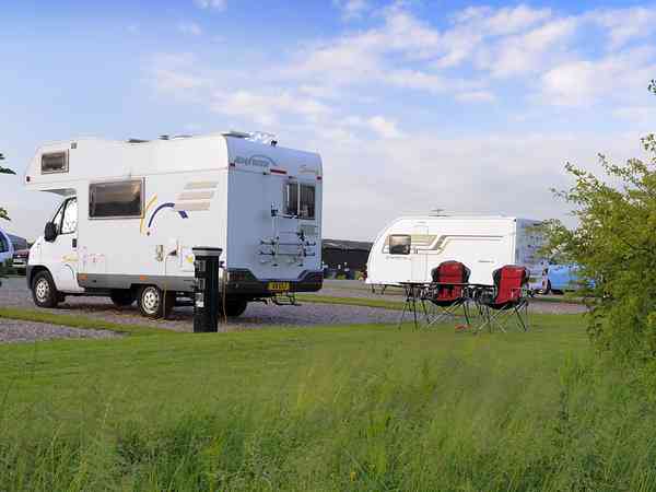 Electric gravel touring pitch
