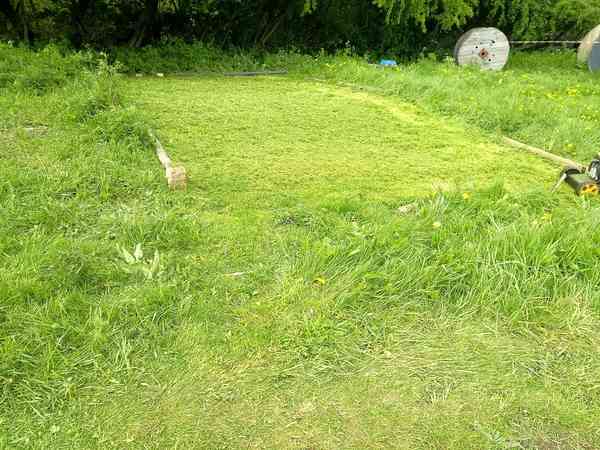 Non-electric grass tent pitch