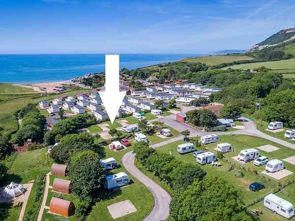 Plass for campingvogn (North Seatown) på hardt underlag , med strøm