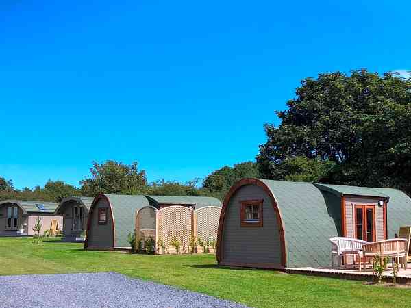 Elite Plus camping pod (hot tub)