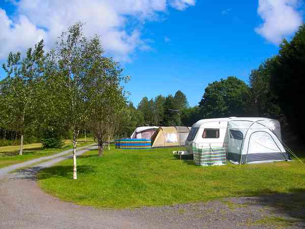 Electric grass tent or trailer tent pitch