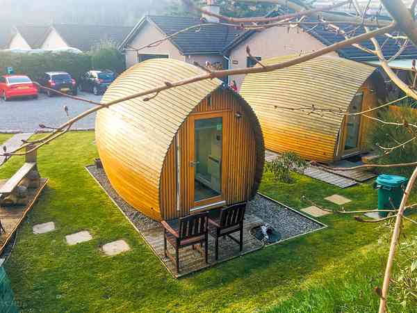 Glamping camping pod