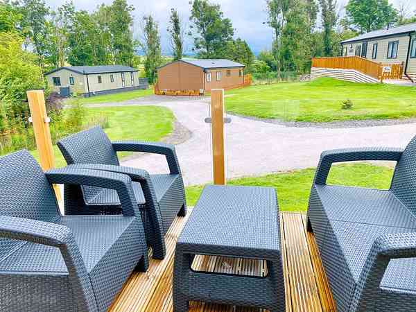 Clover Bank 2 bedroom lodge (no pets)