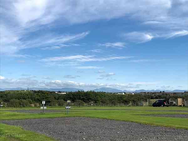 Gravel pitches Gravel pitches