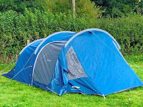 Mietzelt Vango 1 Schlafzimmer (keine Autos)