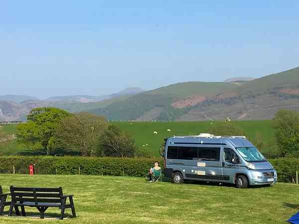 Non-electric grass pitch