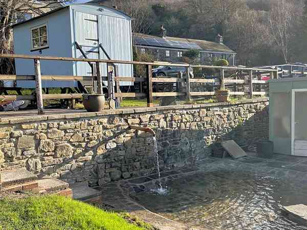 The Cwtch trekkershut