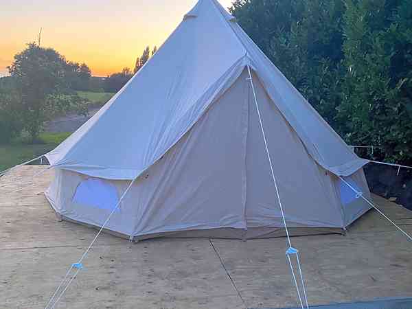 Snake view bell tent