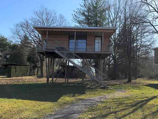 Chênes 2 bedroom treehouse (sheltered balcony, wood-burning stove)