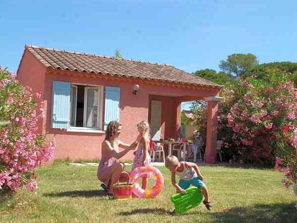 Chalet Villa 2 chambres (4 adultes et 2 enfants)