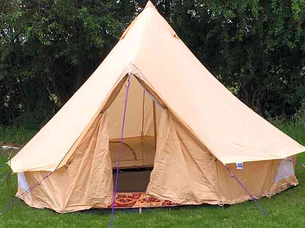 Weekender Lilly bell tent (maximum 2 adults)
