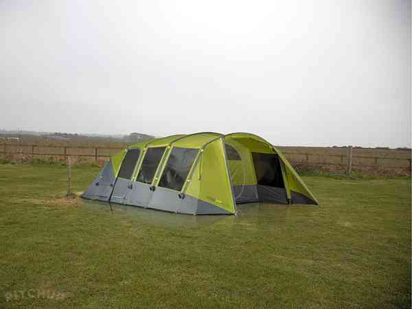 Non-electric grass and earth tent pitch (jumbo, family)