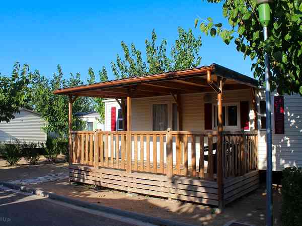 2 bedroom mobile home (large)