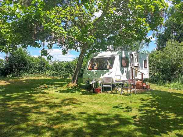 RE 1 bedroom on-site touring caravan