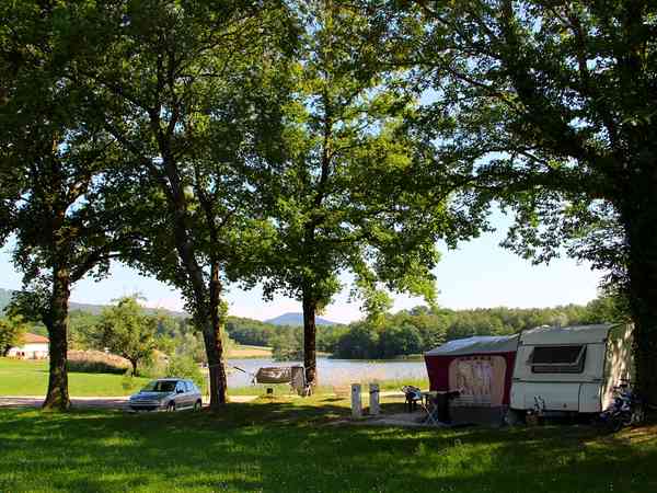 Pitches with lake views Pitches with lake views