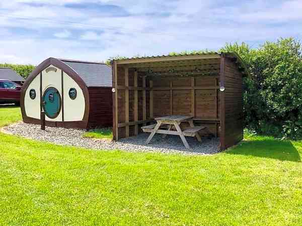 Pixie Hut camping pod