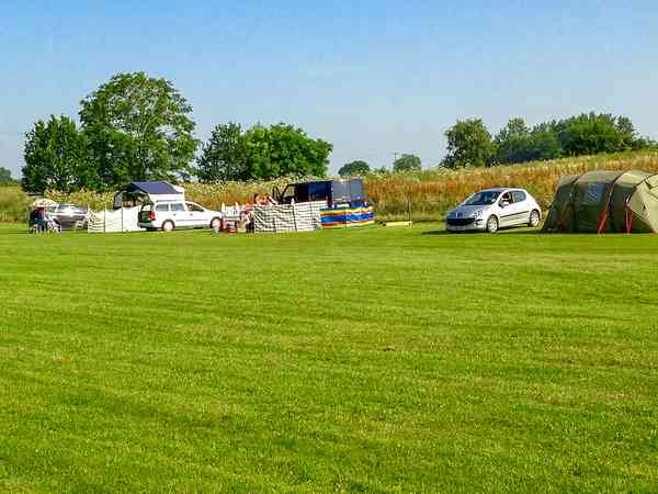 Non-electric grass pitch