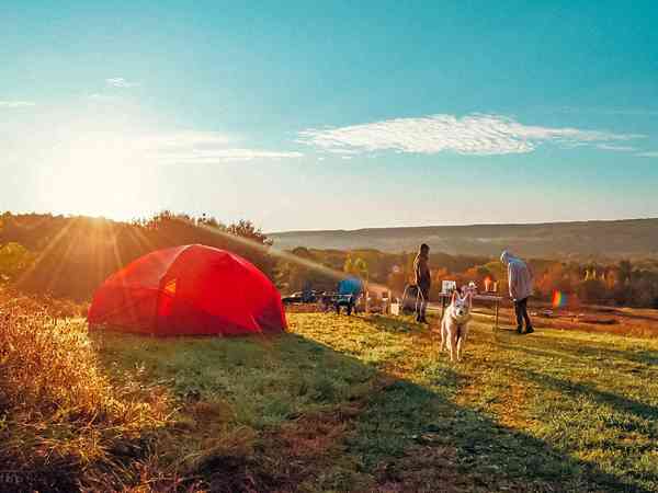 Non-electric grass tent, trailer tent or touring caravan pitch