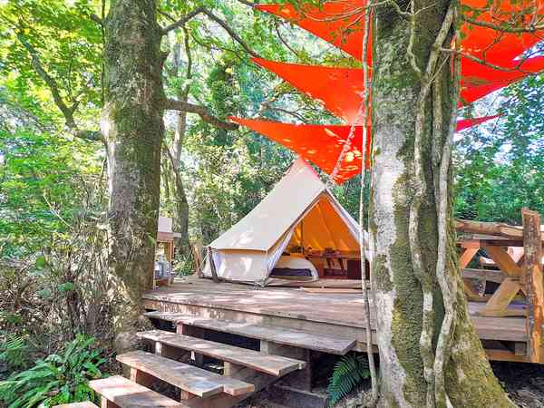 Lowarnick bell tent