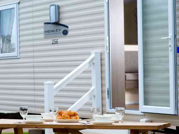 (Premier Plus 4) 2 bedroom static caravan (Premier Plus 4) 2 bedroom static caravan