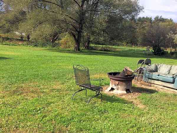 Non-electric grass tent pitch