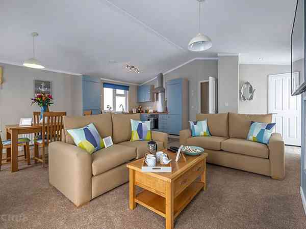 2 bedroom lodge (no pets, premium)