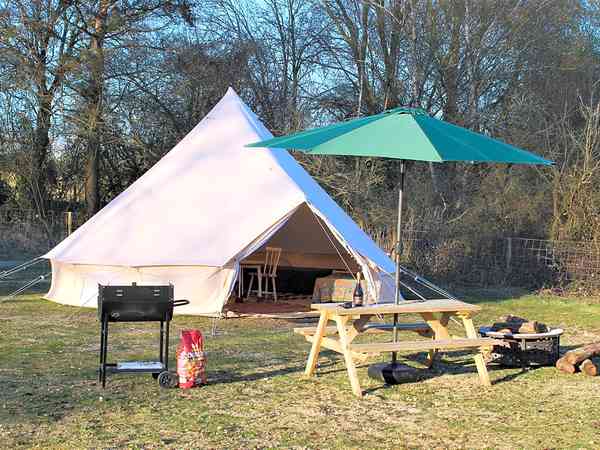 Saffie's bell tent (pet friendly)