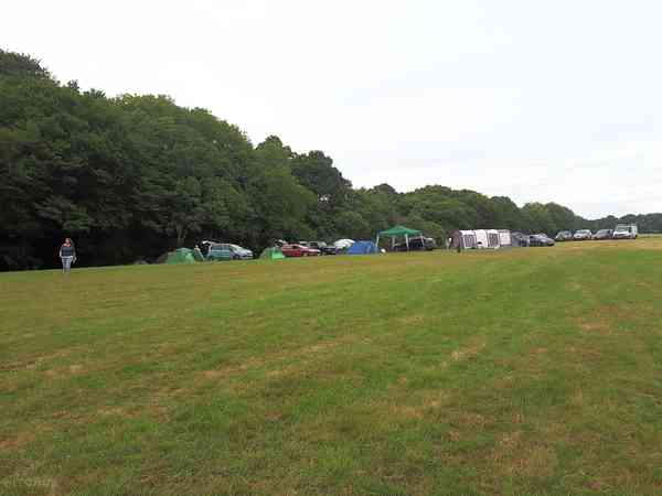 Lots of space for family get-togethers Lots of space for family get-togethers