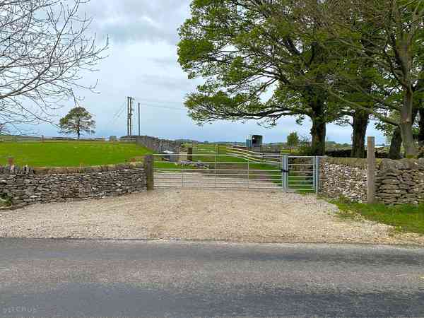 Unpowered grass tent or motorhome site