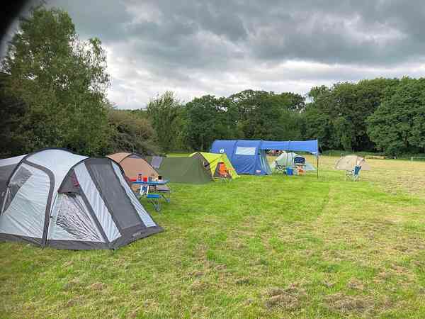 Non-electric grass tent or trailer tent pitch
