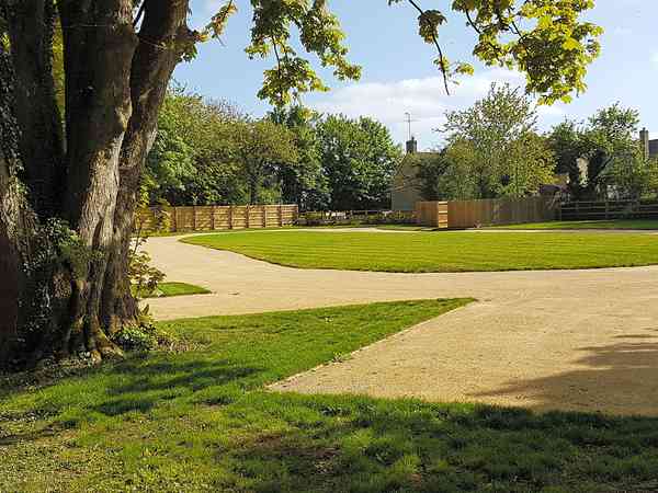 Sunny and shady pitches Sunny and shady pitches