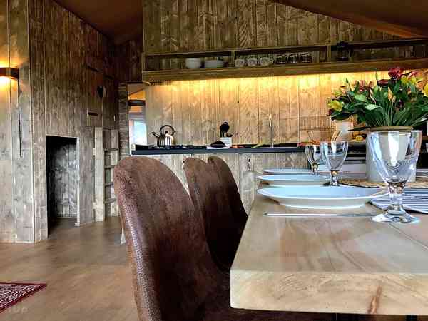 Dining Dining