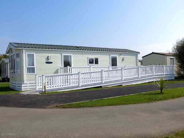 Trevothan 2 bedroom static caravan (pet friendly)