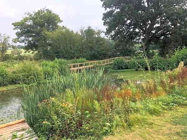 Non-electric grass and gravel touring pitch