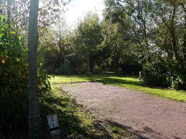 Fully-serviced grass and gravel pitch