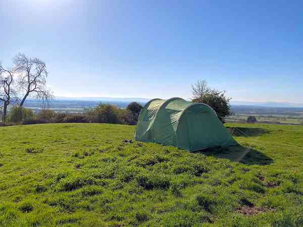 Emplacement sur herbe sans électricité