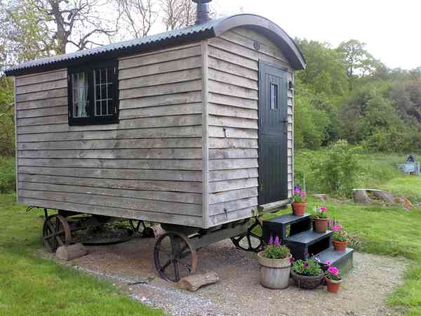 Oak shepherd's hut