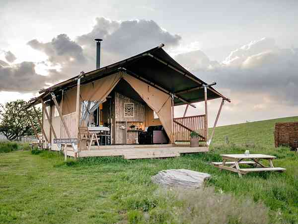 Tenda safari Y Ddraenen Wen 1 camera