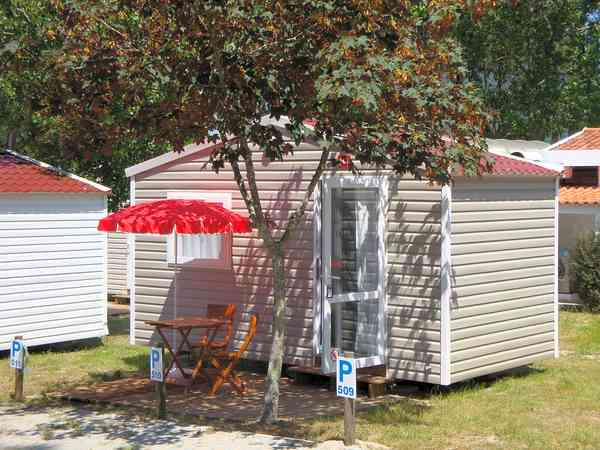 Domino 1 bedroom cabin