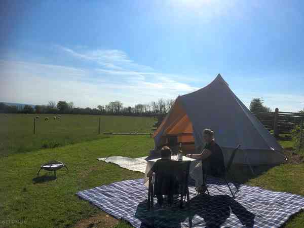 Bell tent (2 adults and 2 children, family)
