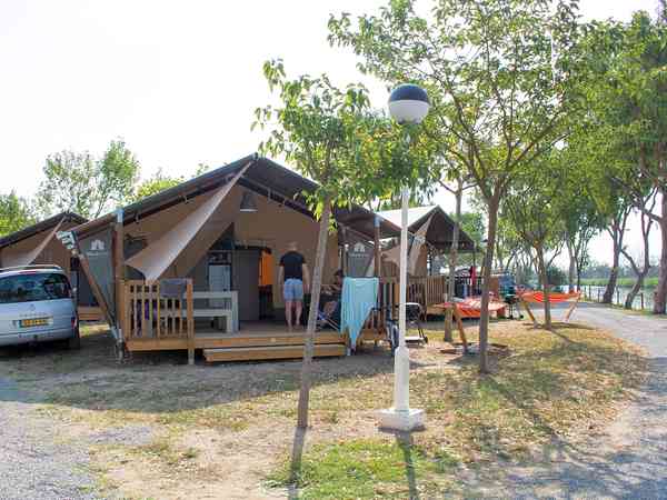 2 bedroom safari tent (deluxe)