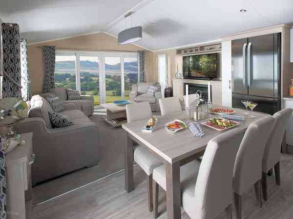 Living & dining area Living & dining area