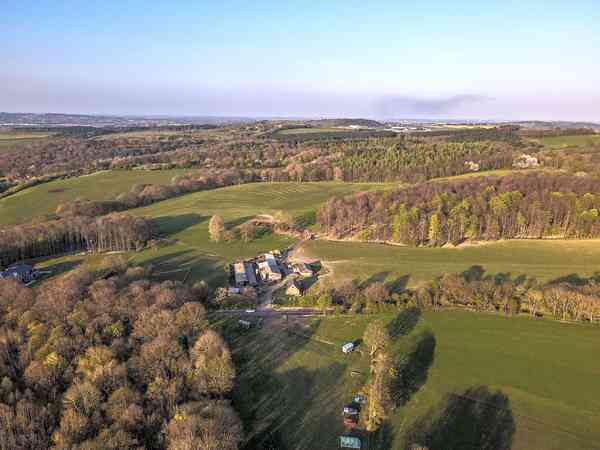 Emplacement sur herbe sans électricité