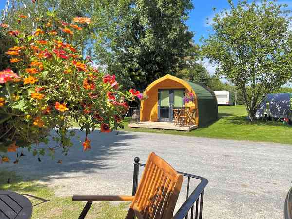 Camping pod