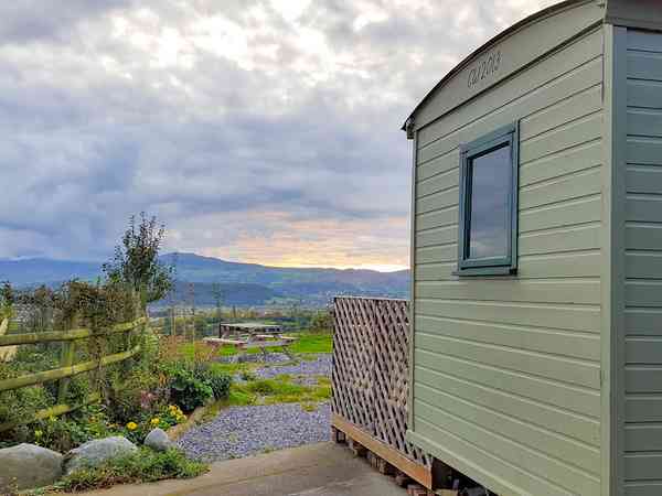 Shepherd's hut