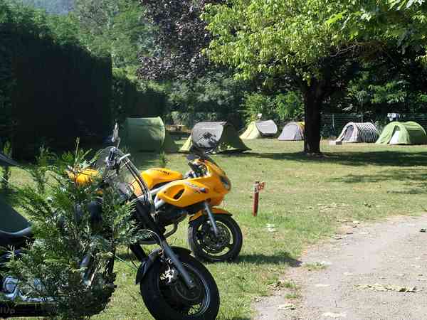 Emplacement pour tente sur herbe sans électricité