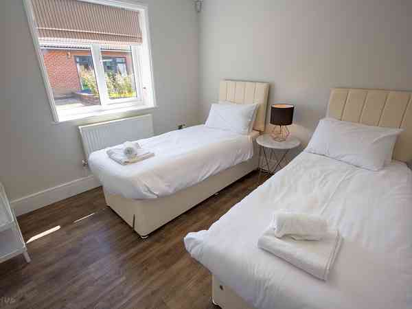 Ferienhaus / Chalet / Bungalow Premium Lakeside (no pets) 2 Schlafzimmer