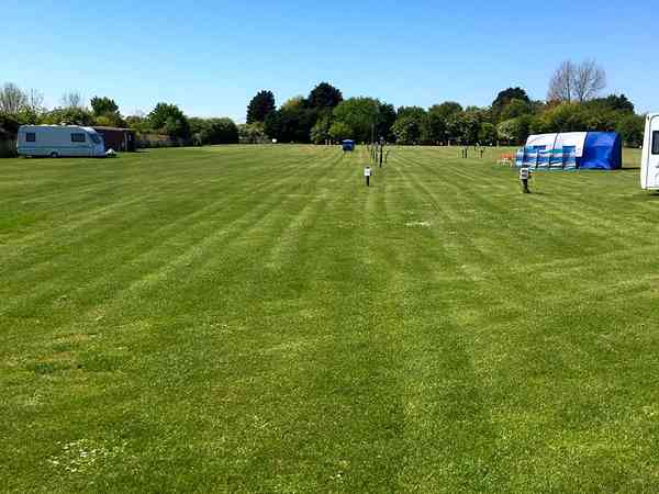 Electric grass pitch (2 adults and 2 children)