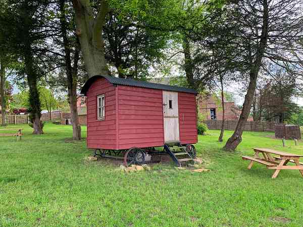 Shepherd's hut