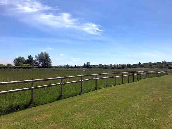 Emplacement pour tente (Home Farm) sur herbe sans électricité
